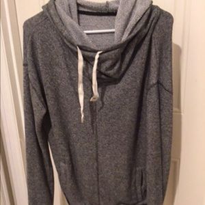 AEO grey cowell neck hoodie
